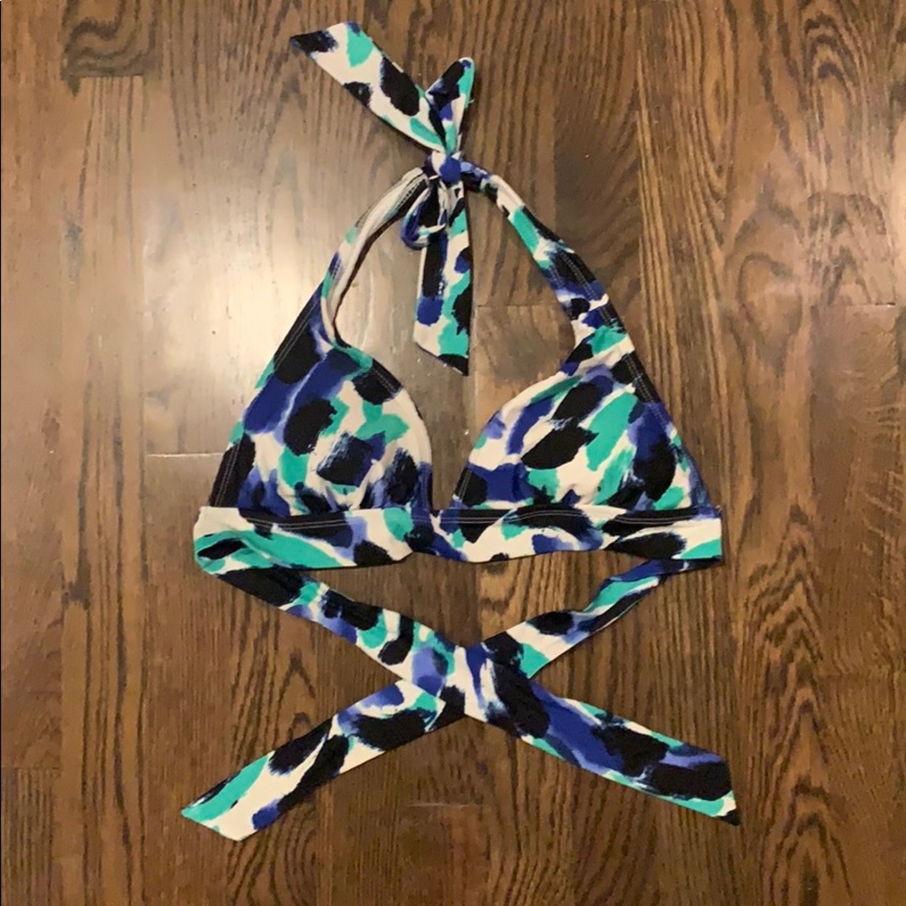 Halter bikini top